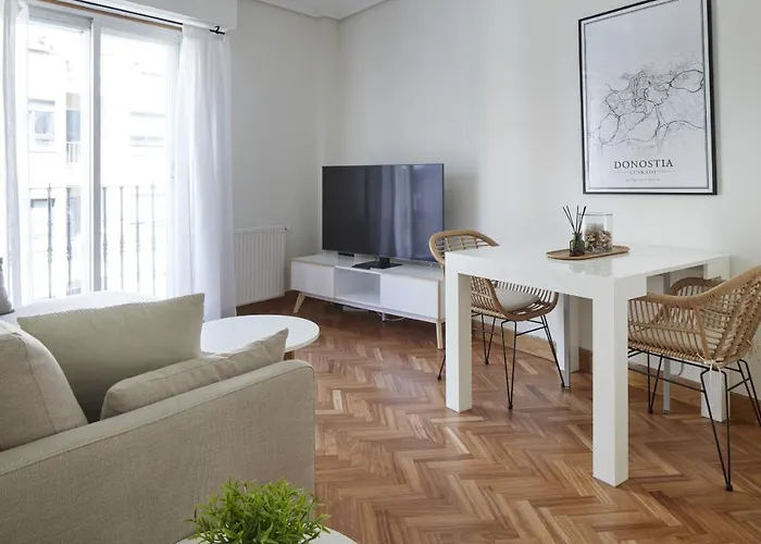 Always Easy I Cristina Enea Apartament